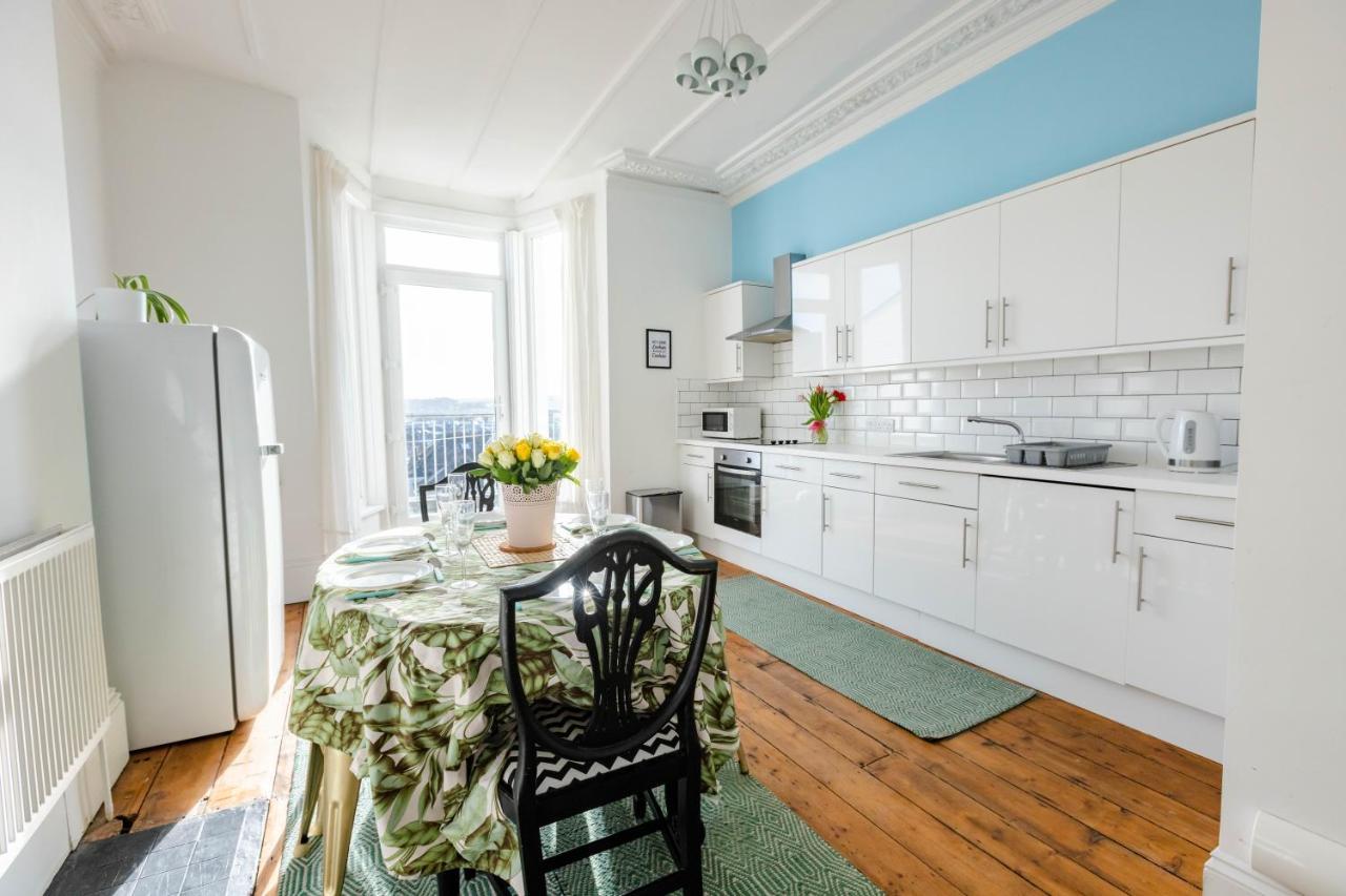 5-Bed House With Distant Sea Views In Plymouth Villa Exterior photo