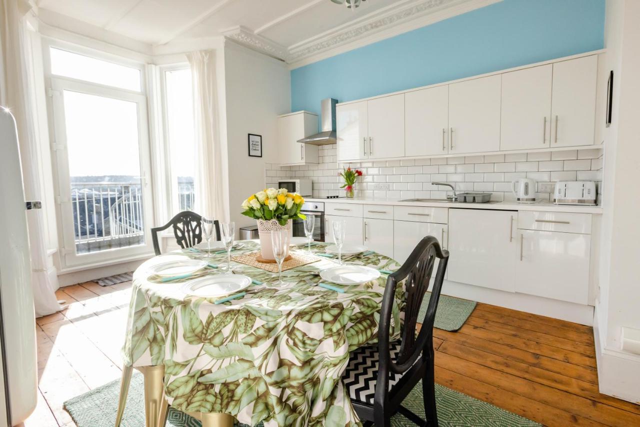 5-Bed House With Distant Sea Views In Plymouth Villa Exterior photo